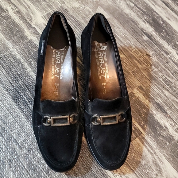 Mephisto Shoes - Like new Mephisto black buckle suede wedge shoes sz 7.5